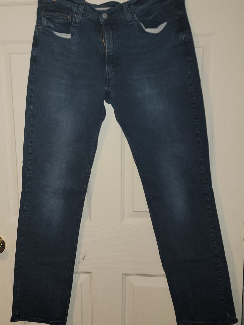 Levi's Men's Slim Straight Jeans in Dark Blue Wash